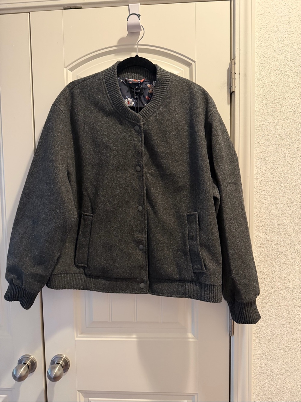 Bomber jacket